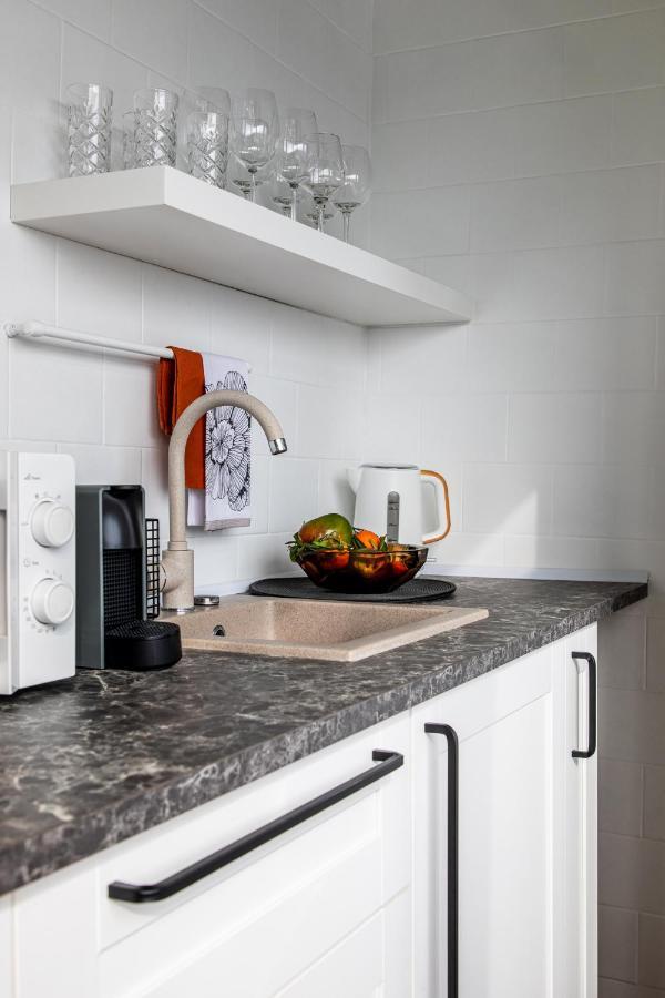 Designer Flat For 4, Heart Of Bucharest, Kitchen Villa ภายนอก รูปภาพ