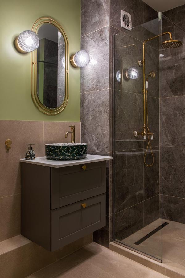Designer Flat For 4, Heart Of Bucharest, Kitchen Villa ภายนอก รูปภาพ