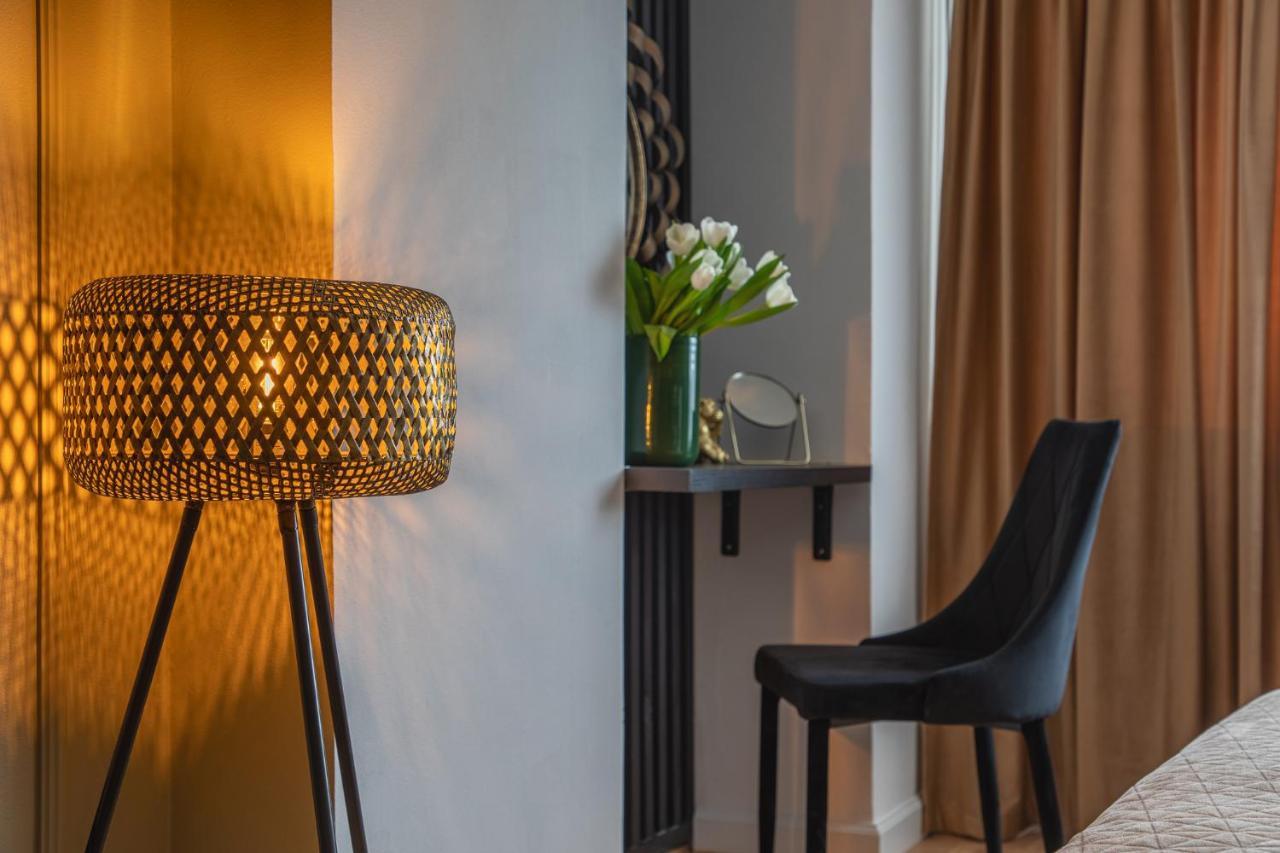 Designer Flat For 4, Heart Of Bucharest, Kitchen Villa ภายนอก รูปภาพ